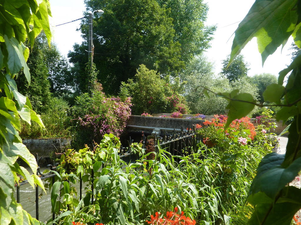 Bed and Breakfast Le Moulin De Tigny Exterior foto